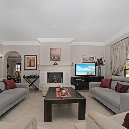 Villa Africa - Large Delightful On 5000m2 With Private Pool Golf Views *