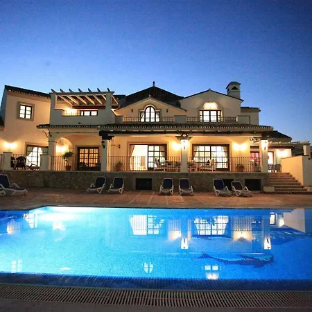 Africa - Large Delightful On 5000m2 With Private Pool Golf Views