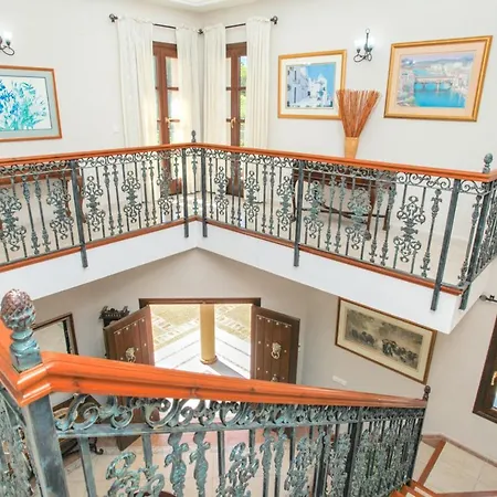 Africa - Large Delightful On 5000m2 With Private Pool Golf Views Estepona