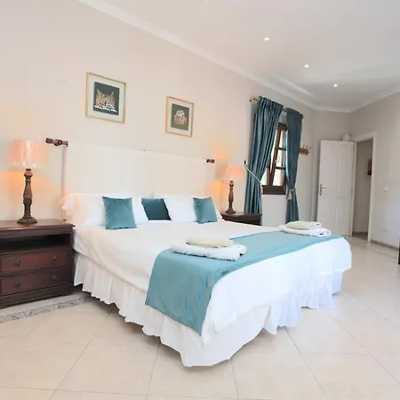 Africa - Large Delightful On 5000m2 With Private Pool Golf Views