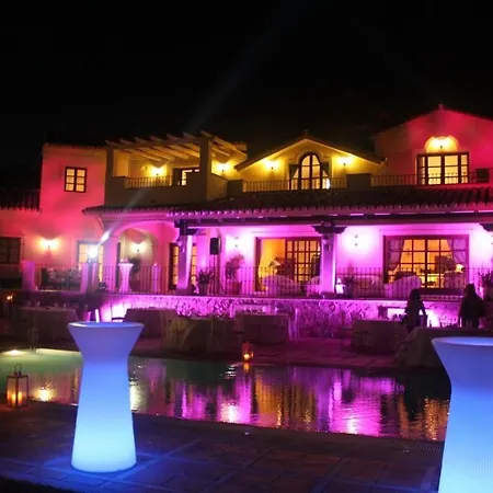 Africa - Large Delightful On 5000m2 With Private Pool Golf Views Villa